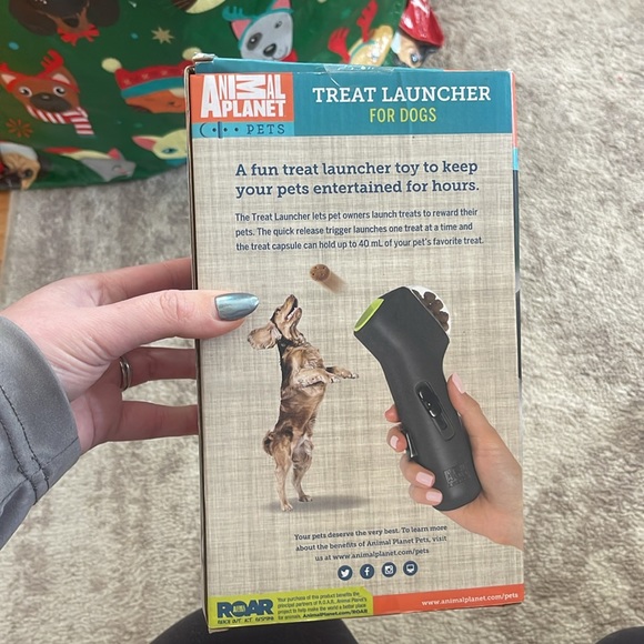 NWT dog treat launcher - Picture 3 of 4